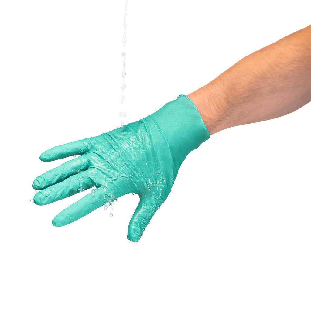 Safe Plus Green Nitrile Examination Gloves water resistance test #color_green